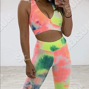 Seasum butt enhancing capri leggings and sports bra set